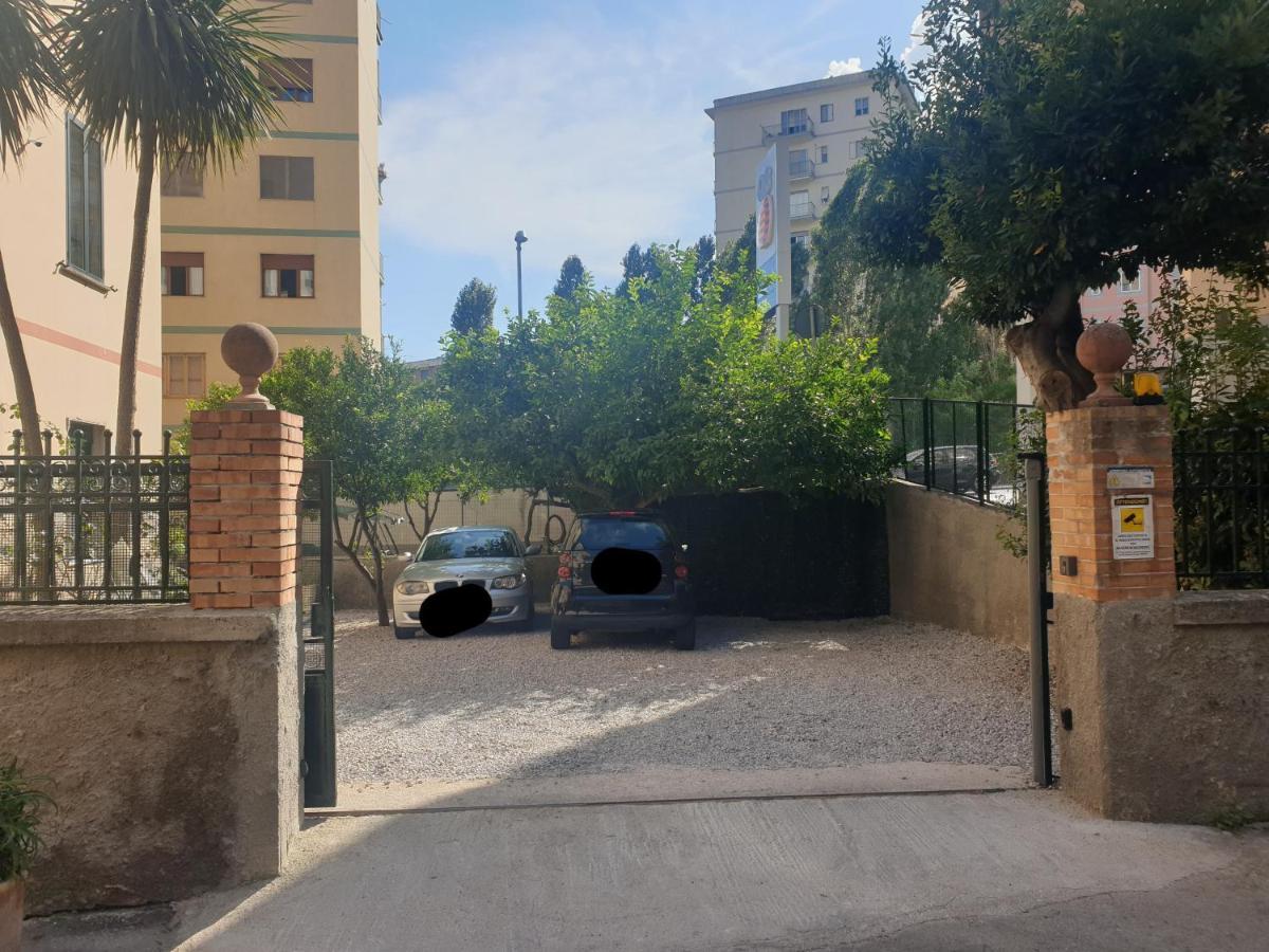 Doralice Comfort House Free Private Parking Villa Salerno Exteriör bild